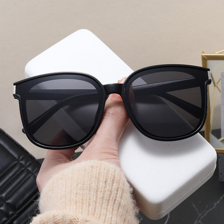 Damen stylische Sonnenbrille mit modischem Design Karnz