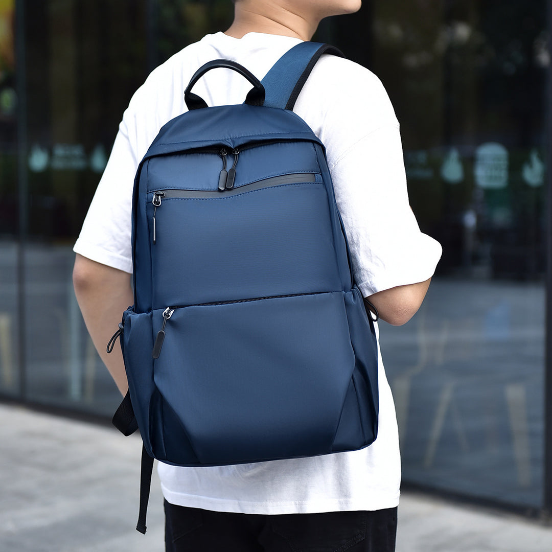 Stylischer Urban-Rucksack mit mehreren Fächern Karnz