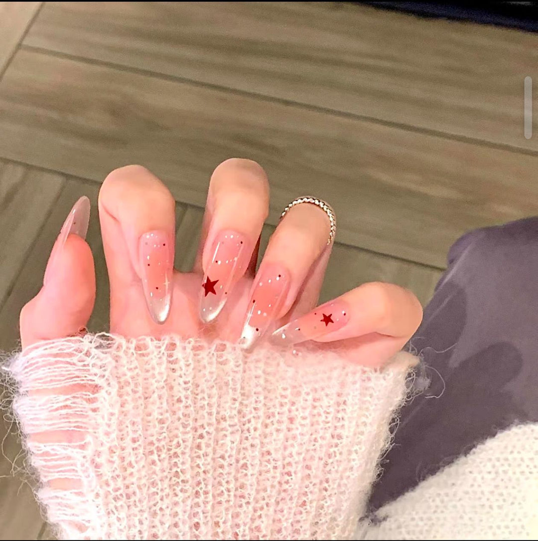 Künstlerisches Press-On-Nagelset mit floralem und geometrischem Design Karnz