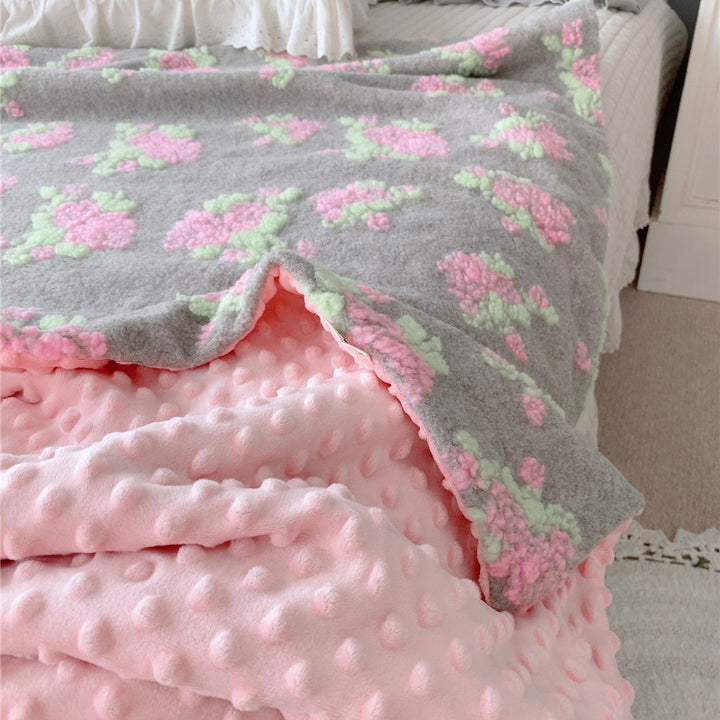Vintage Floral Chenillewurfdecke mit plüschiger Häkelapplikation