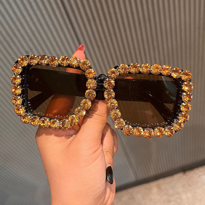 Damen Sonnenbrille mit funkelndem Kristallrahmen Karnz