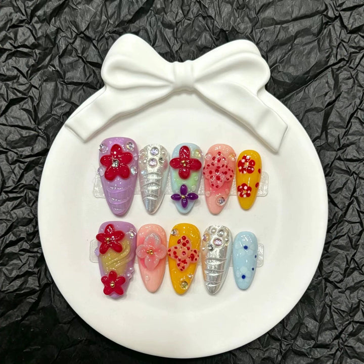 Künstlerisches Floral-Press-On-Nägel-Set