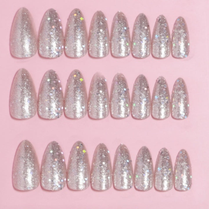 Glitzerndes mandelförmiges Press-On-Nagelset Karnz