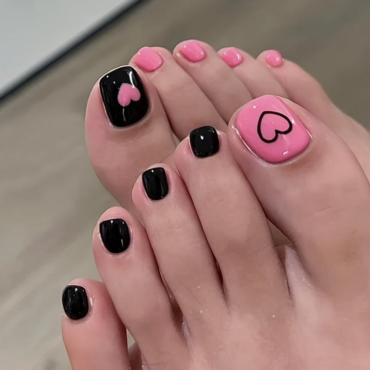 Kreatives Nagelkunst Set mit Herzmustern Karnz