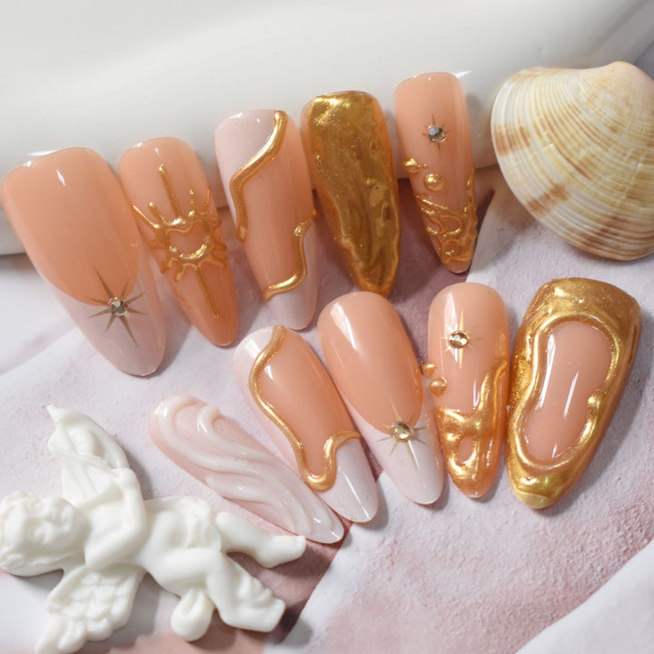 Künstlerisches Nageldesign Karnz