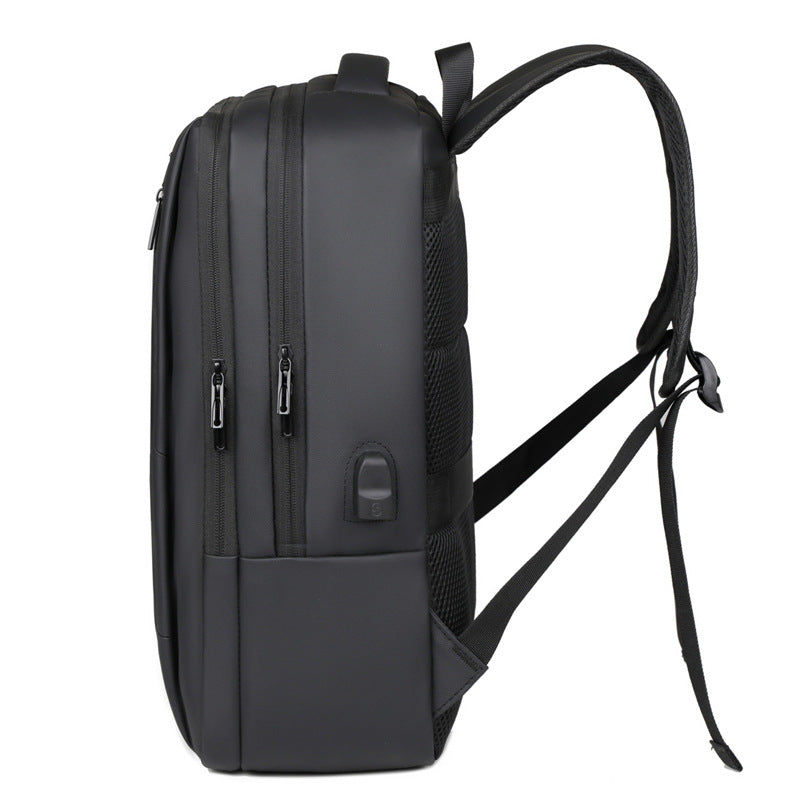 Stylischer Vertikaler Laptop-Rucksack Karnz