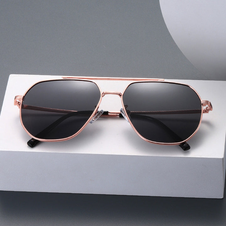 Damen stilvolle Sonnenbrille mit innovativem Metallrahmen Karnz