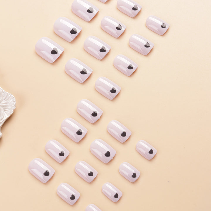 Herz-Beschmückte Press-On Nagelset Karnz