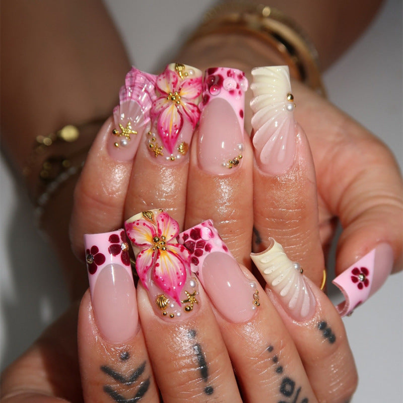 Kunstvolle 3D Nagelkunst Karnz