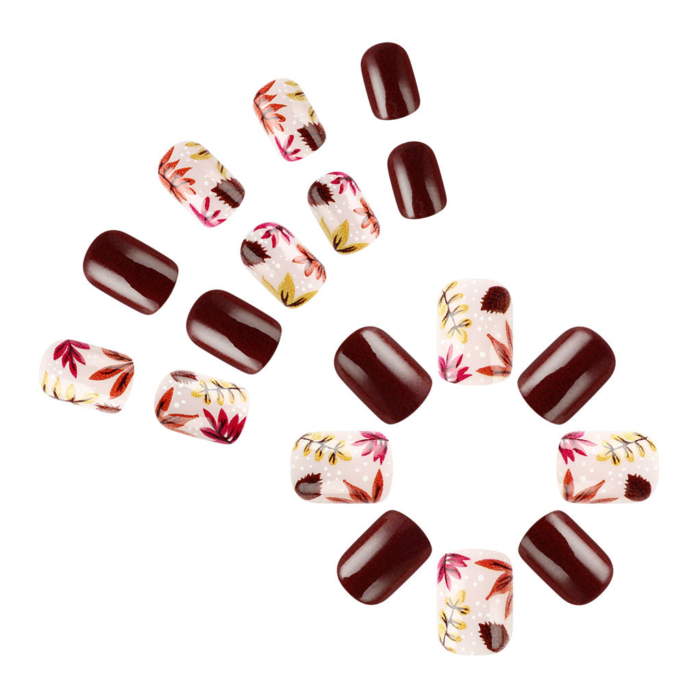 Herbst-inspirierte Press-On Nagelkunst Karnz