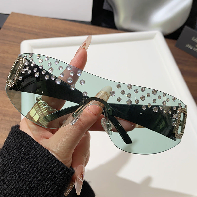 Damen Glamouröse Sonnenbrille mit Glitzerakzenten Karnz