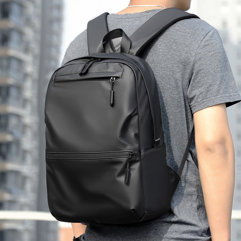 Robuster und Vielseitiger Rucksack Aus Wasserabweisendem Material Karnz