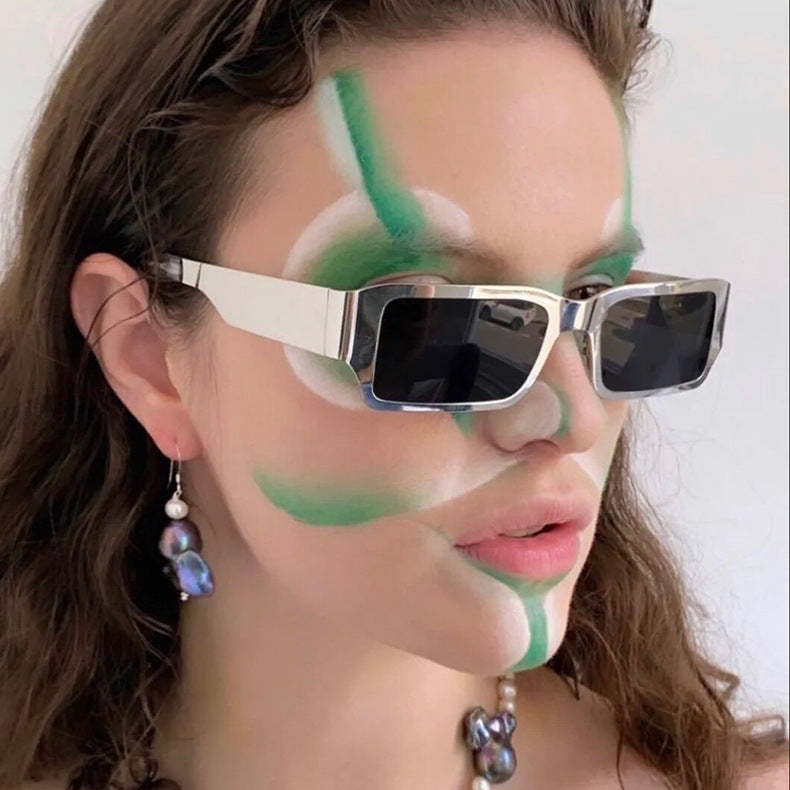 Damen geometrische Sonnenbrille mit schützendem UV-Filter und robustem Metallrahmen Karnz