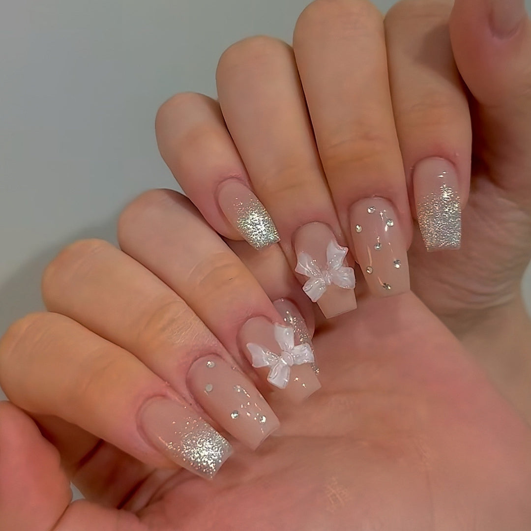 Elegante Press-On Nail Art Extensions Karnz