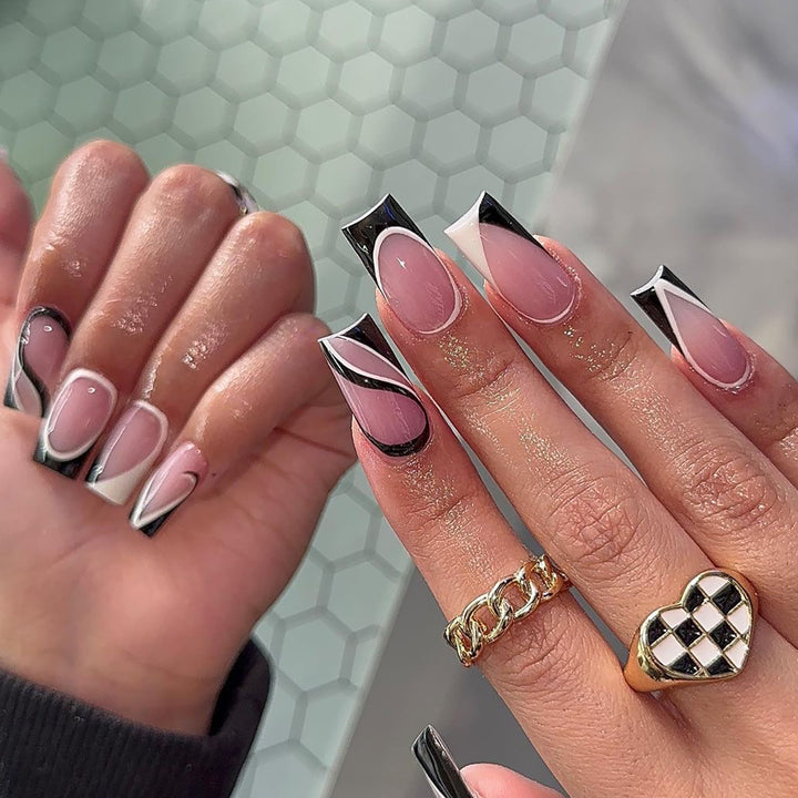 Kunstvolle Nagelverlängerungen mit modernem Design Karnz