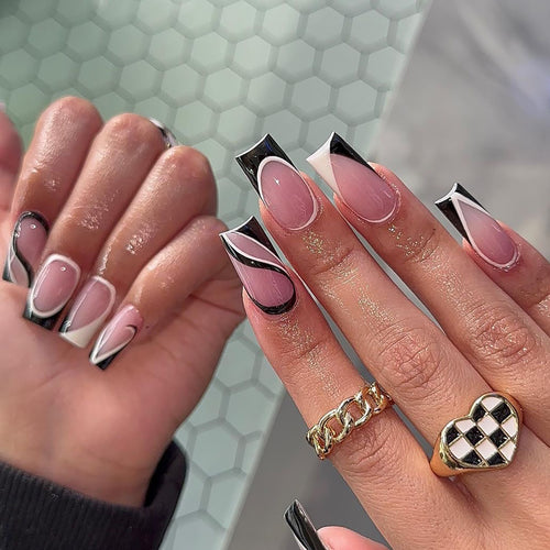 Kunstvolle Nagelverlängerungen mit modernem Design Karnz