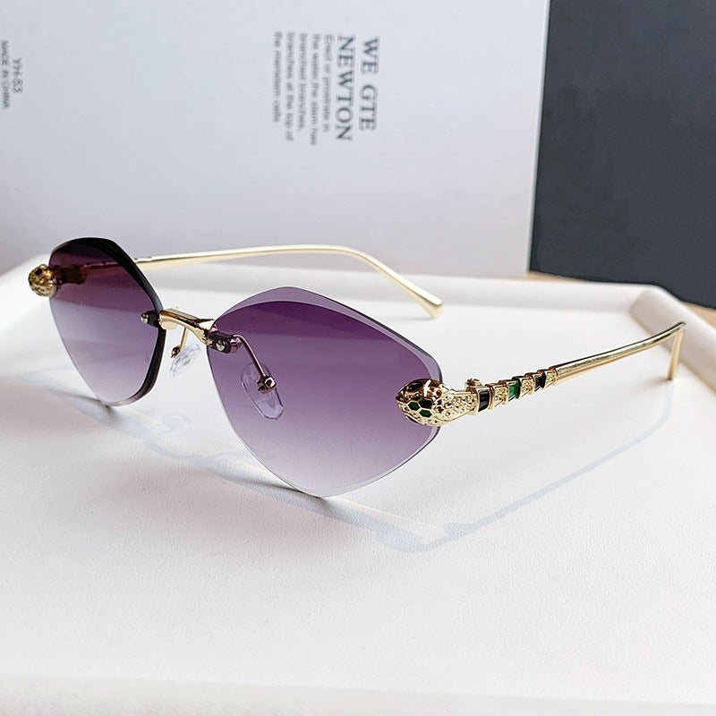 Damen Cat-Eye Sonnenbrille mit luxuriösem Schmuckrahmen Karnz