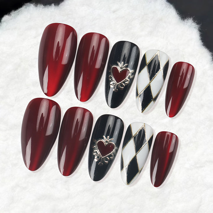 Dekorative Press-On-Nagelkunst mit einzigartigen Charakterdesigns Karnz