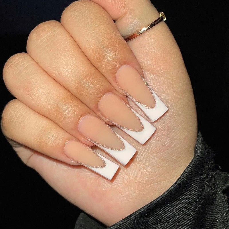 Elegante französische Tipp-Nagelverlängerungen Karnz