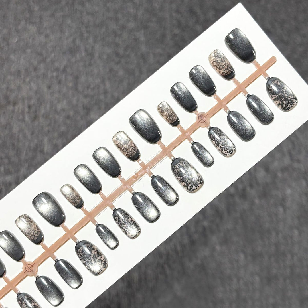 Dekorative Press-On Nail Art Tipps Karnz