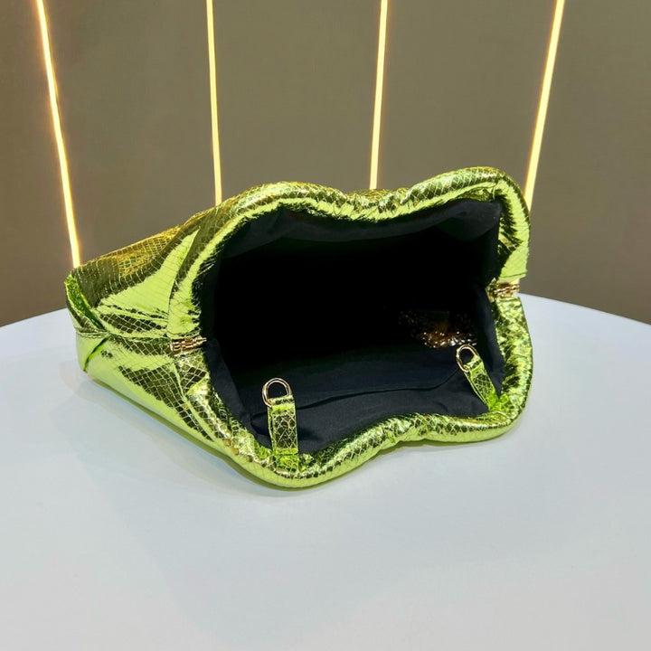 Metallic Geschopfte Clutch