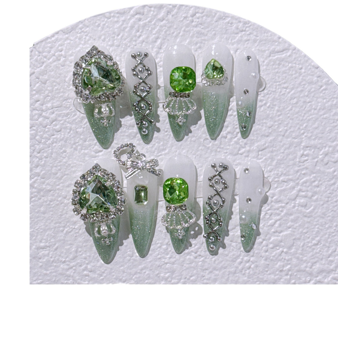 Glamouröse Nagelkunst Verlängerungen