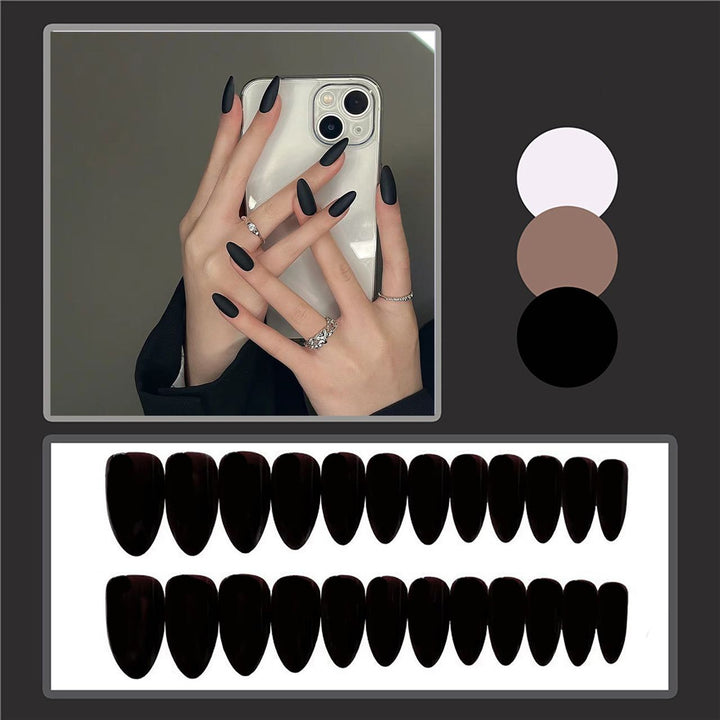 Kunstnagelset in elegantem matten Finish Karnz