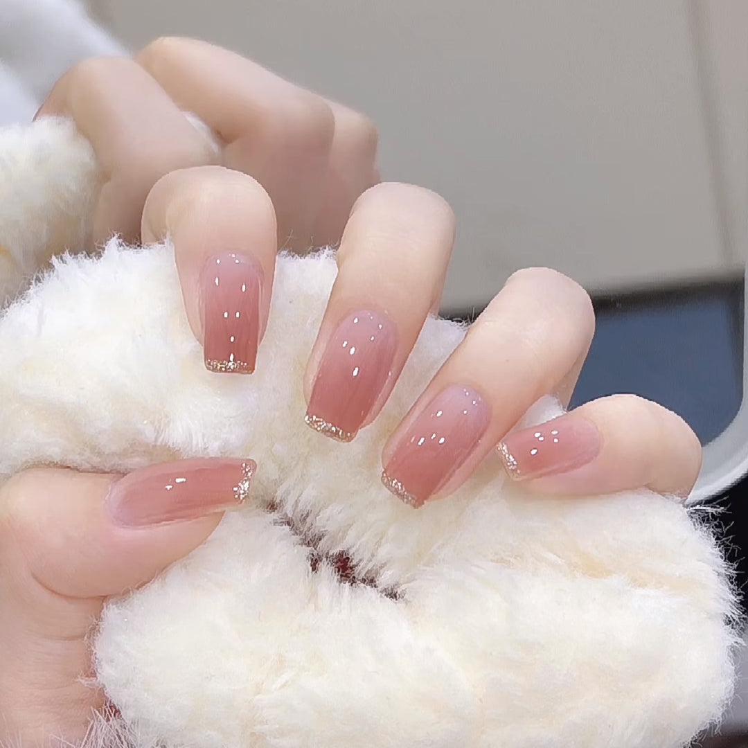 Kunstnägel Karnz