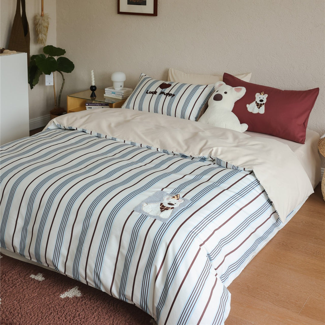 Gestreiftes Baumwollsatin Bettbezug-Set mit gesticktem Teddy-Patch