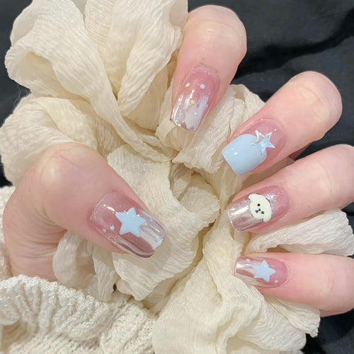 Kreatives Künstlerisches Press-On Nageldesign Karnz