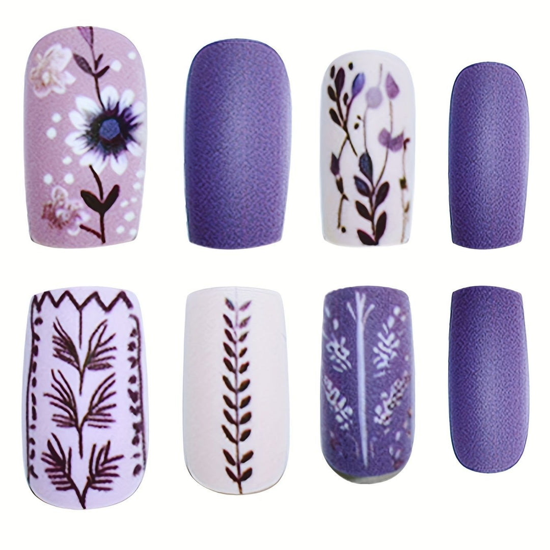 Künstlerisches Floral Press-On Nail Art Set Karnz
