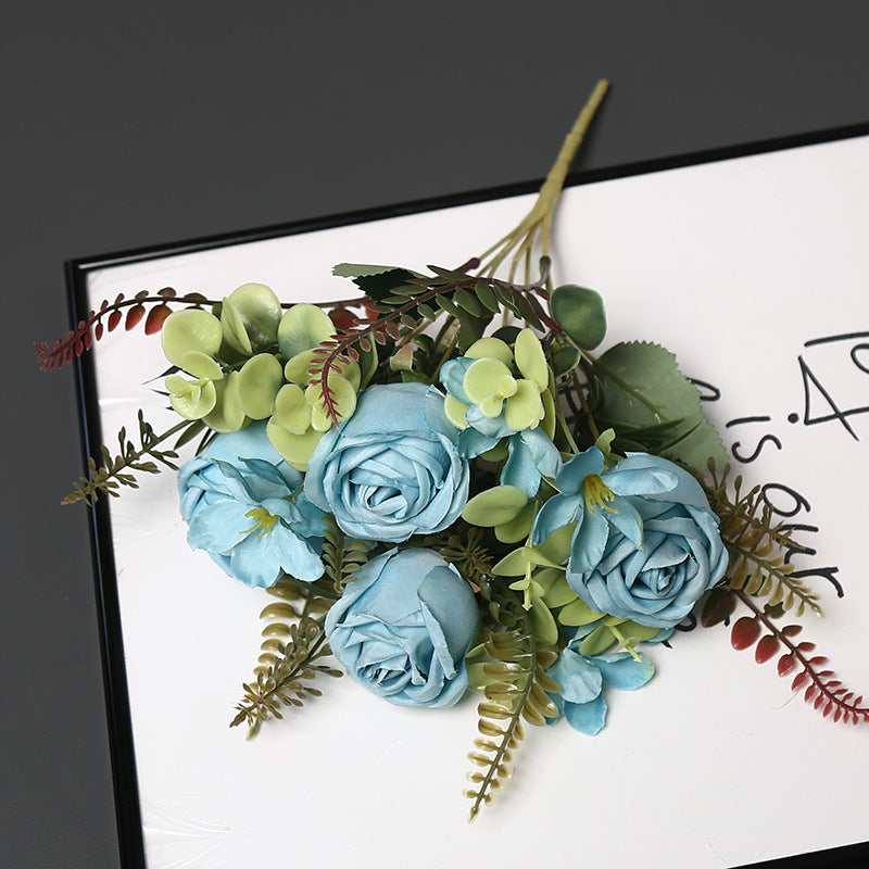 Realistischer Blumengesteck