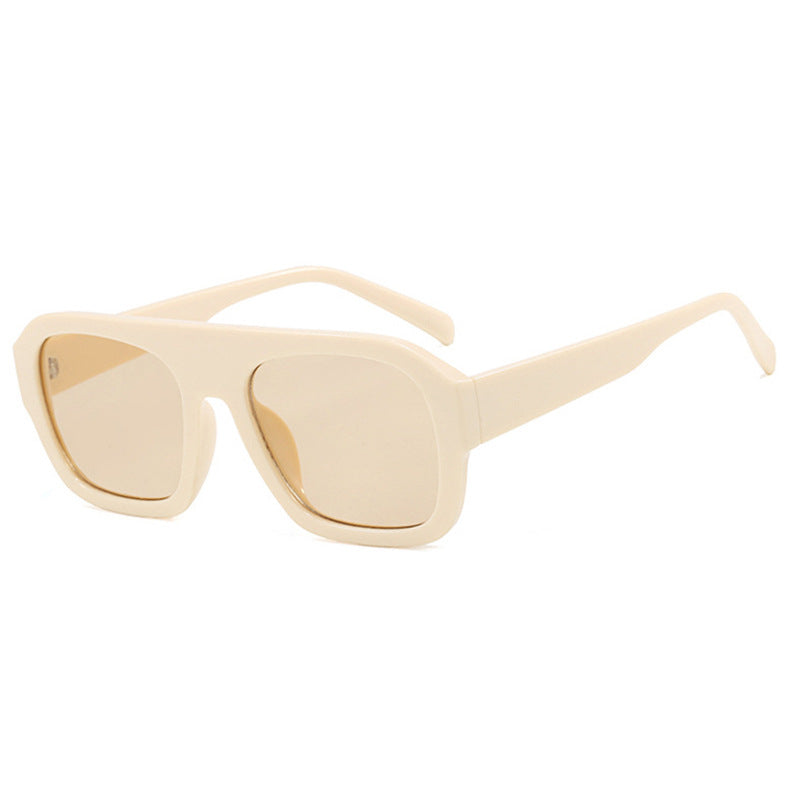 Damen modische Sonnenbrille mit robustem Rahmen und breiten Gläsern Karnz