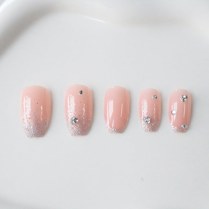 Elegante Kristall Dekor Nagelkunst Karnz