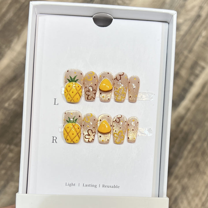 Dekorativer Floral Stiletto Press-On Nail Set Karnz