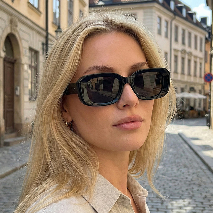 Damen Modische Oversized-Sonnenbrille mit hochwertigem Kunststoffrahmen Karnz