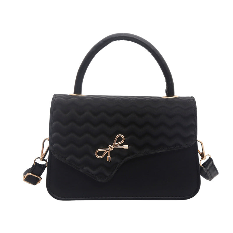 WoChic Texturierte Handtasche Karnz