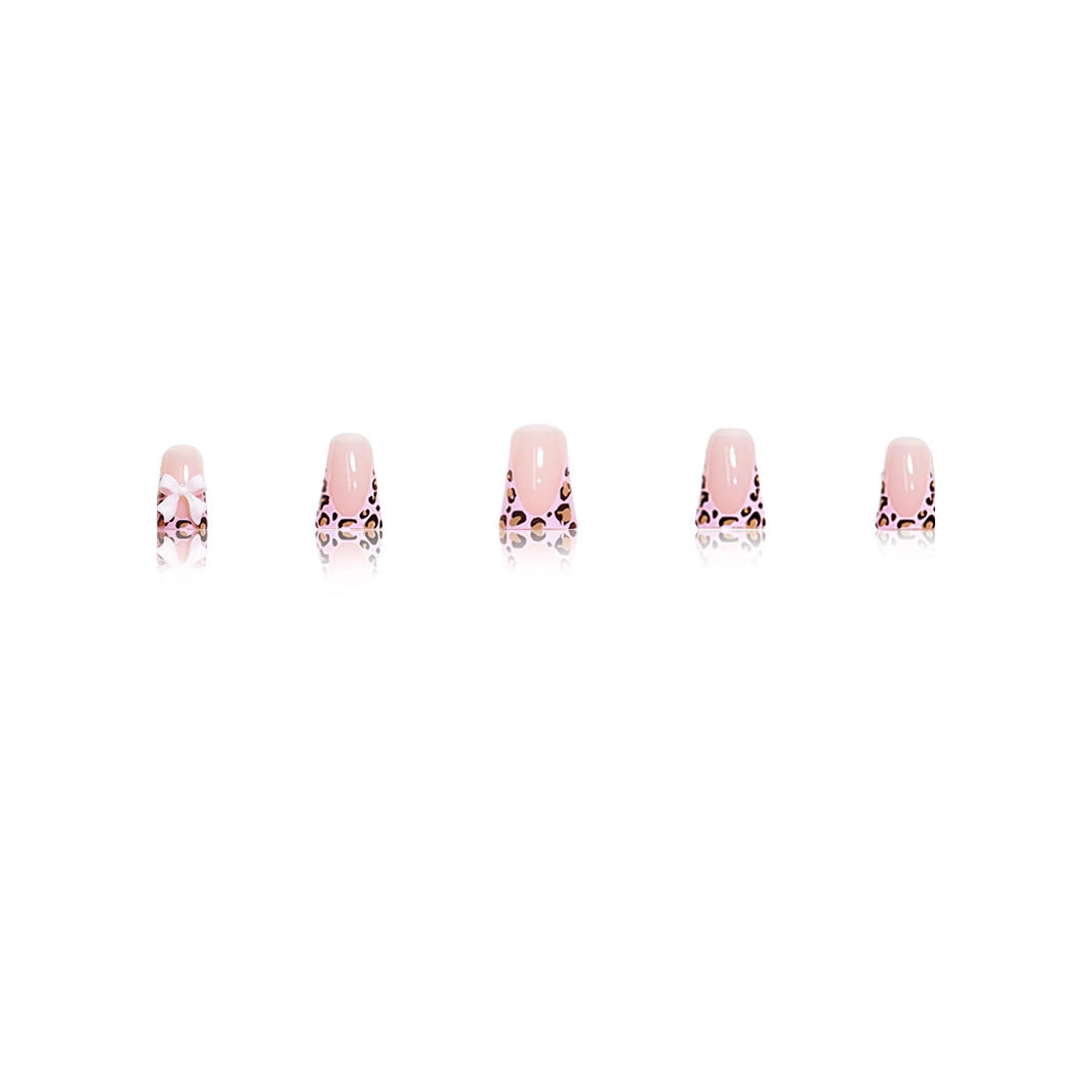 Trendige Tierprint Press-On Nagelset Karnz