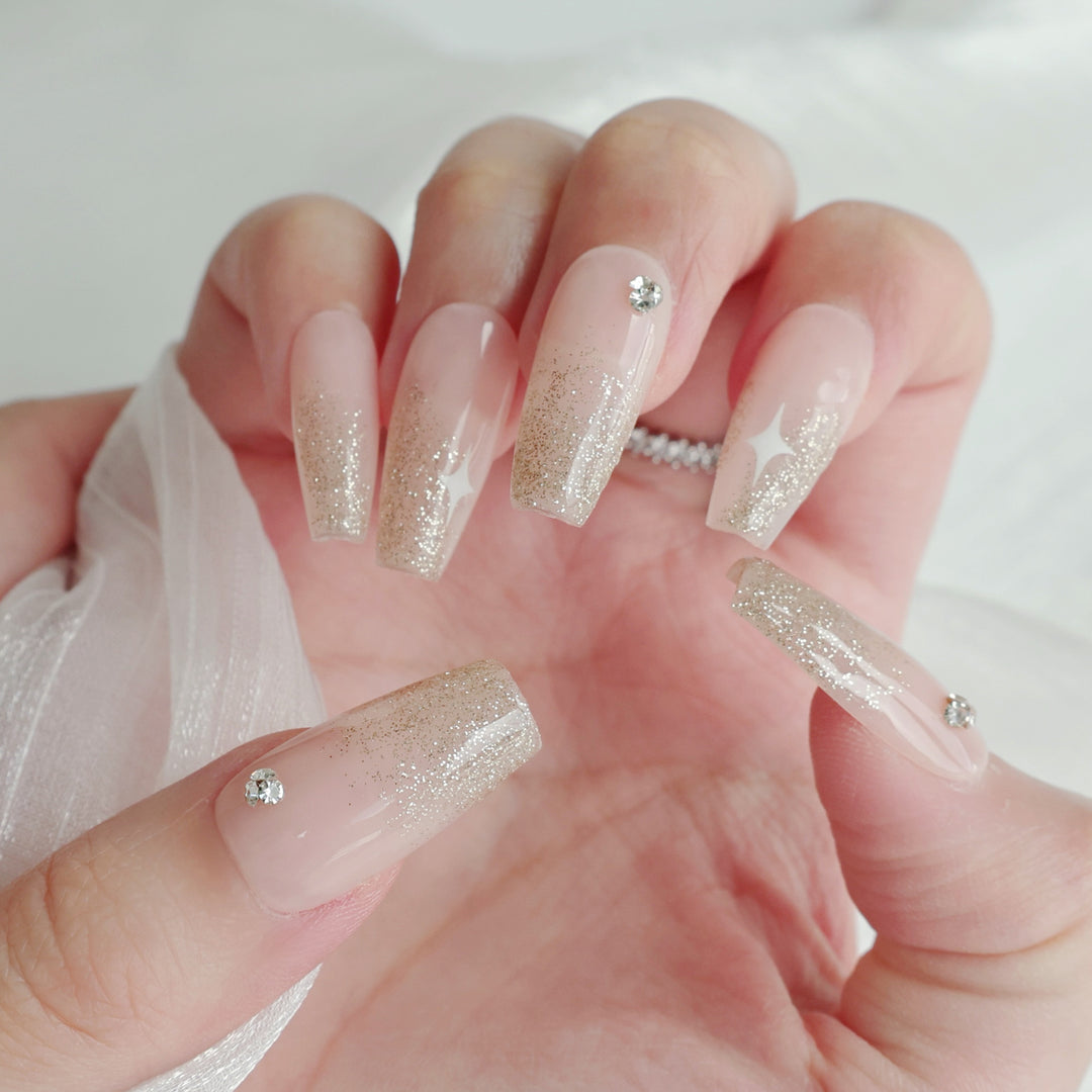 Schmetterlings-verzierte Press-On Nagelset