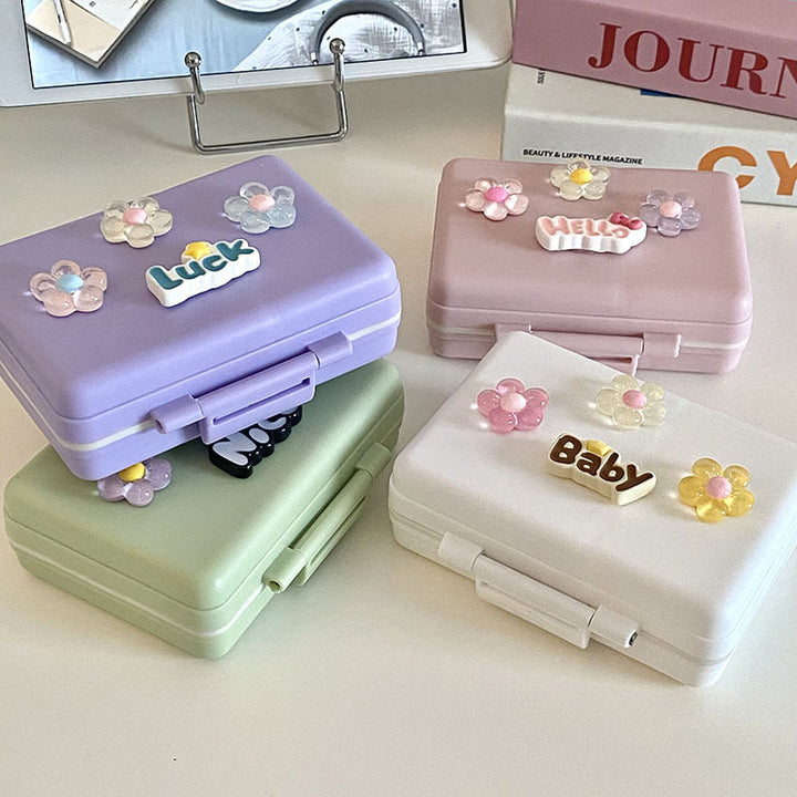 Praktische Aufbewahrungsbox mit Bunten Blumenapplikationen Karnz