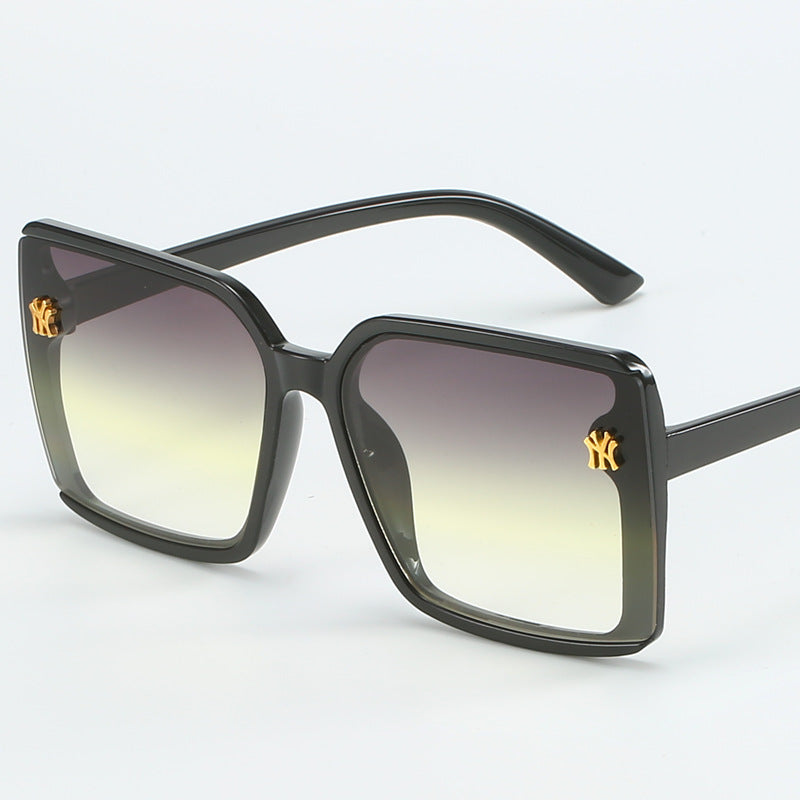 Damen Oversized-Sonnenbrille mit eleganten Gläsern Karnz