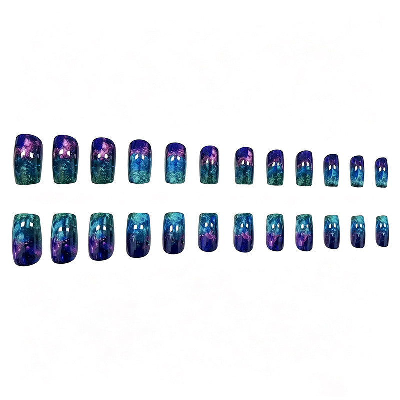 Künstlerische Metallische Nagelverbesserungen Karnz