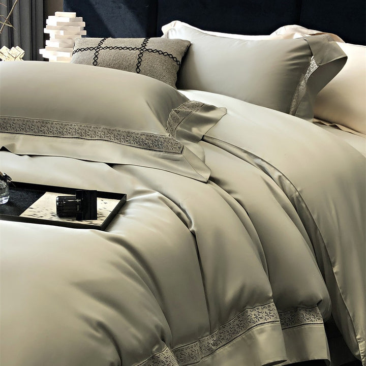 Premium-Baumwollsatin-Bettbezug-Set mit dekorativer Lochstickerei und verdecktem Hotelverschluss
