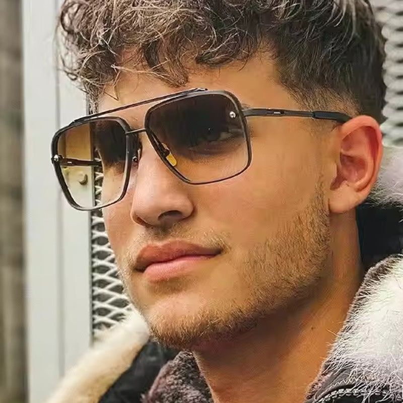 Damen quadratische Sonnenbrille mit schützenden Gläsern und modernem Metallrahmen Karnz