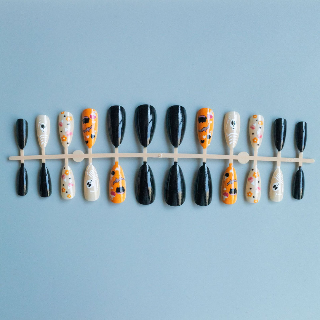 Künstlerisches Halloween-Themen Nagelkunstset