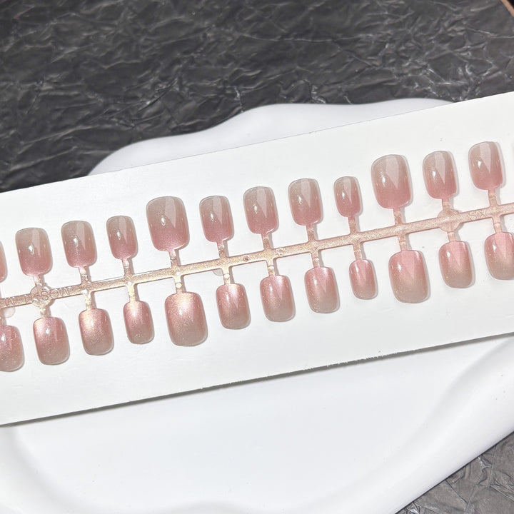 Elegantes kurzes Press-On-Nagelset