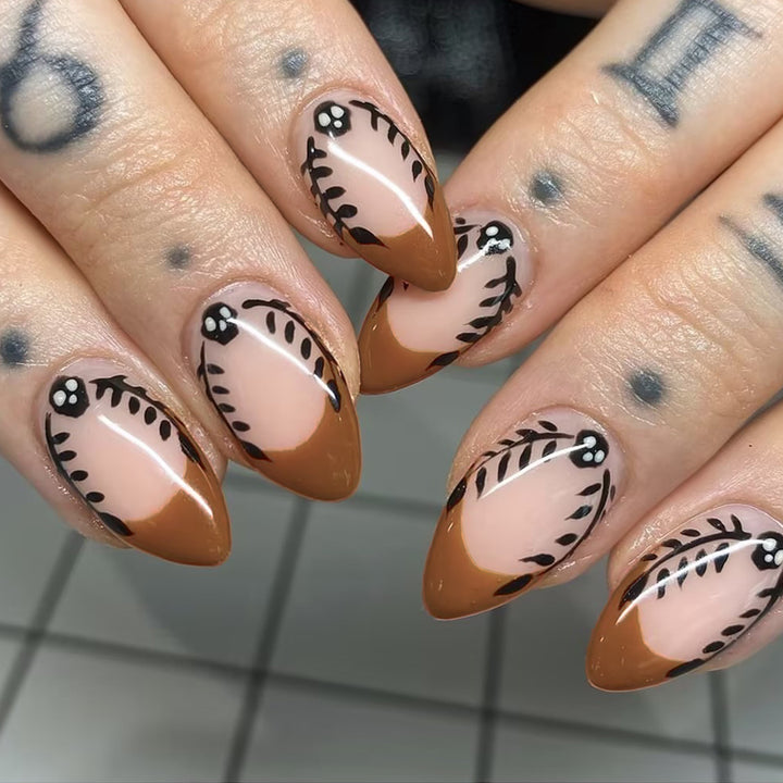 Künstlerisches Press-On-Nagelset mit Blumen- und Blattmustern Karnz