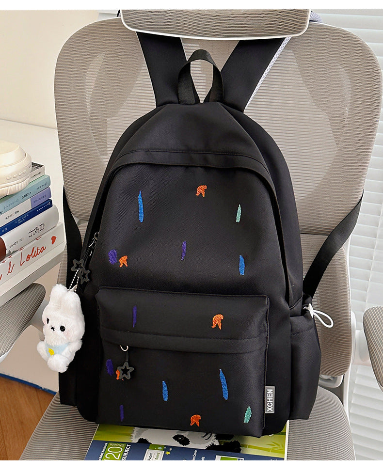 Künstlerisch bestickter Rucksack