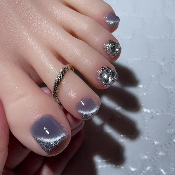 Elegante Fußnagelkunst Karnz