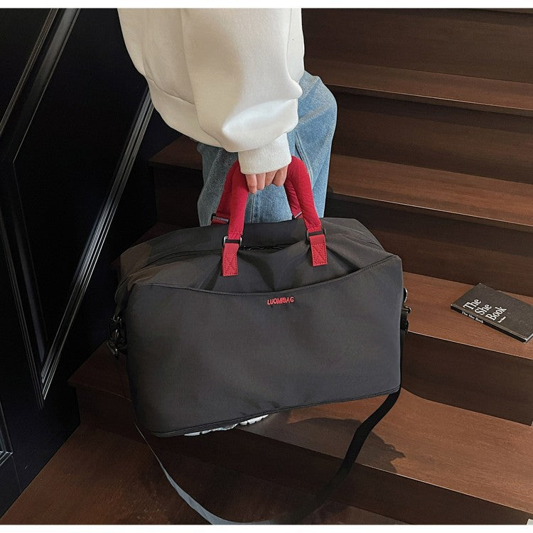 Geräumige Mehrzweck-Reisetasche Karnz